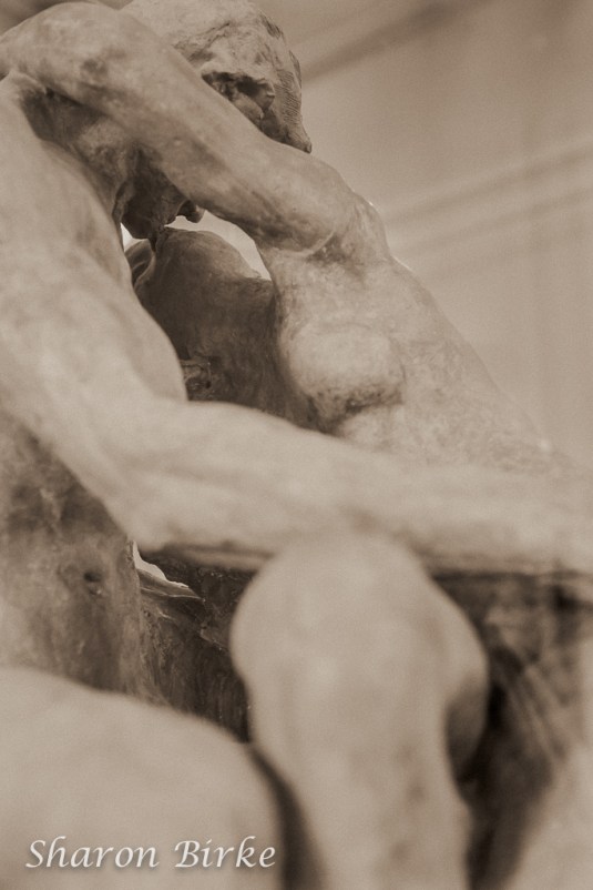 4L0C1058NYC-New-Jersey-Boudoir-Portraits-Rodin-Kiss-Sculpture