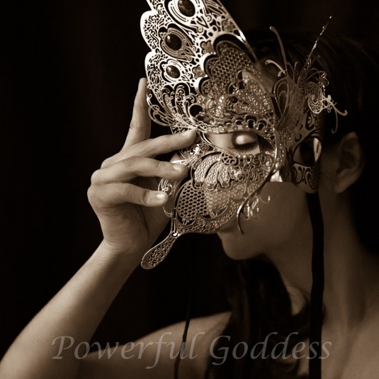 _S5A8543NYC-NJ-Butterfly-Mask-Glamour-Boudoir-Portraits-Powerful-Goddess