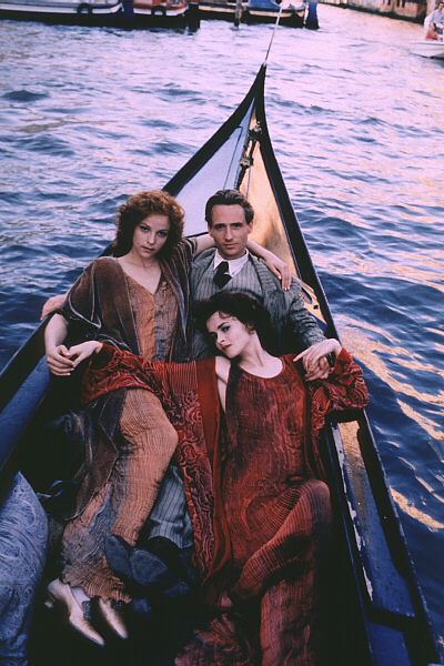 wings-of-the-dove-movie-in-venice