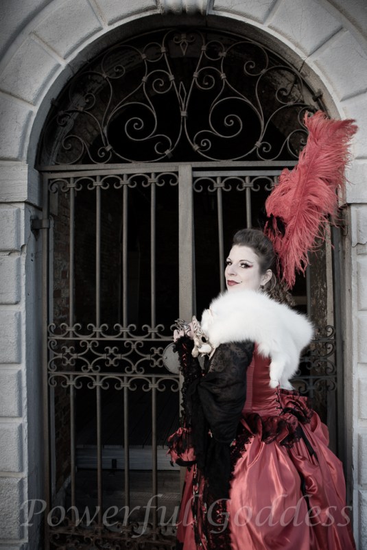 _S5A0586NYC-NJ-Glamour-Portraits-Period Costume-Venice-Carnival-Sharon-Birke