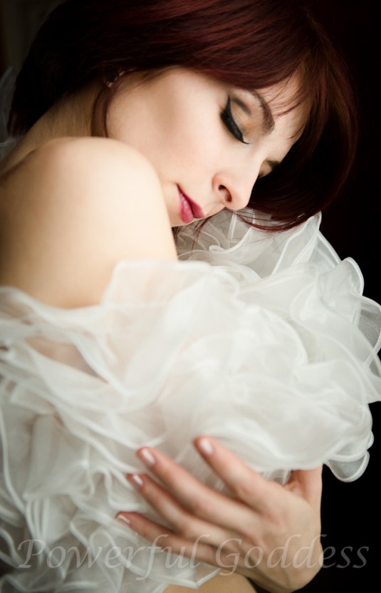 _S5A3484-EditNYC-NJ-Glamour-Boudoir-Powerful-Goddess-Portraits-Sharon-Birke