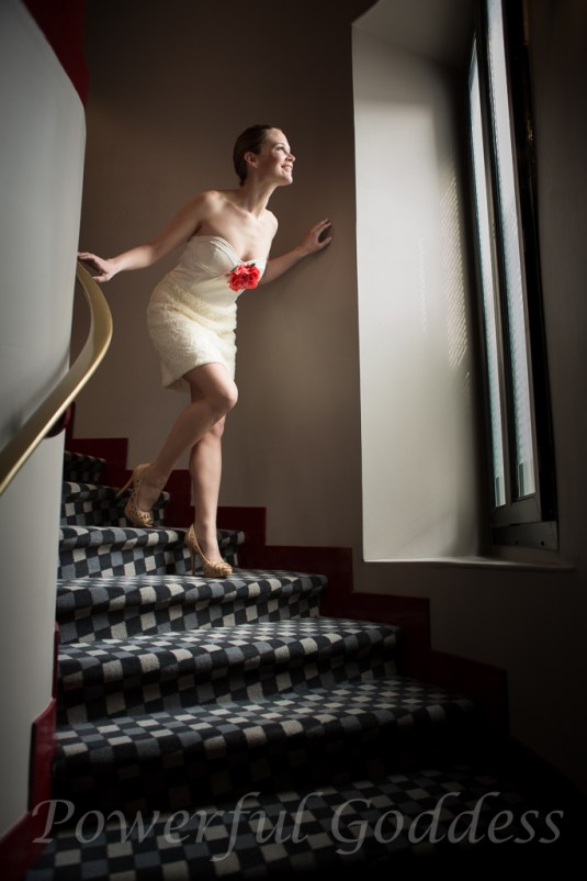 _S5A2369NYC-NJ-Glamour-Grace-Kelly-look-Powerful-Goddess-Portraits-Sharon-Birke