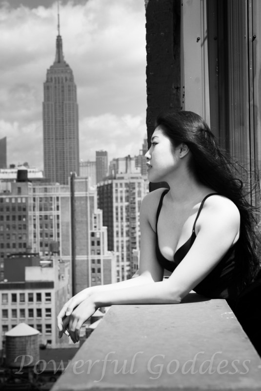 _S5A4092NYC-NJ-Empire-State-Powerful-Goddess-Portraits-Sharon-Birke