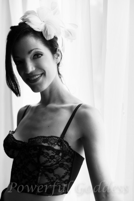 _S5A6004New-York-New-Jersey-feather-Glamour-Boudoir-Sharon-Birke-Portraits