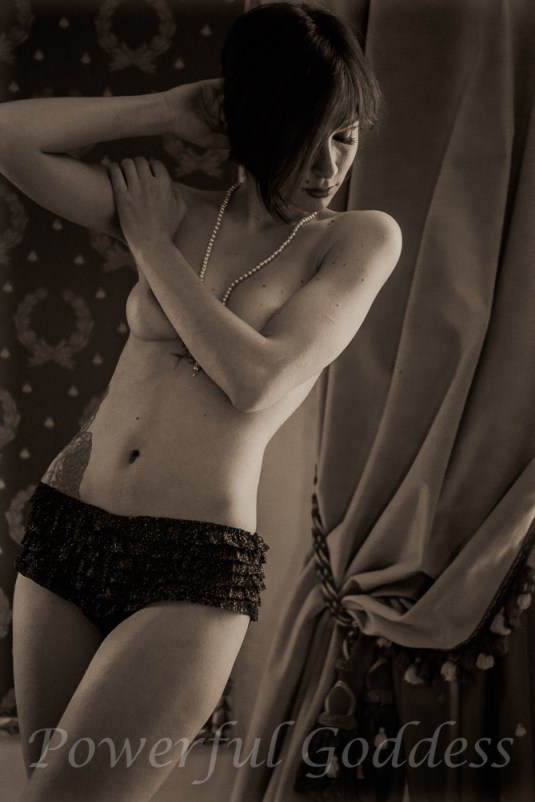 _S5A3398New-York-New-Jersey-Pearls-Glamour-Boudoir-Sharon-Birke-Portraits