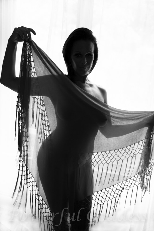 _S5A7513-New-York-New-Jersey-Tassle-Glamour-Boudoir-Powerful-Goddess-Portraits-Sharon-Birke