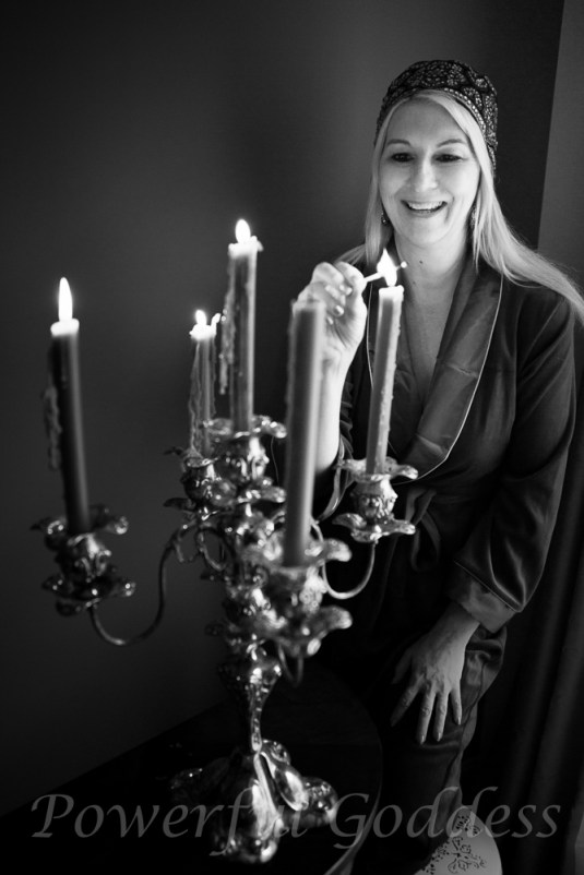 _S5A7058-New-York-New-Jersey-Turquoise-Robe-Glamour-Boudoir-Powerful-Goddess-Portraits-Sharon-Birke