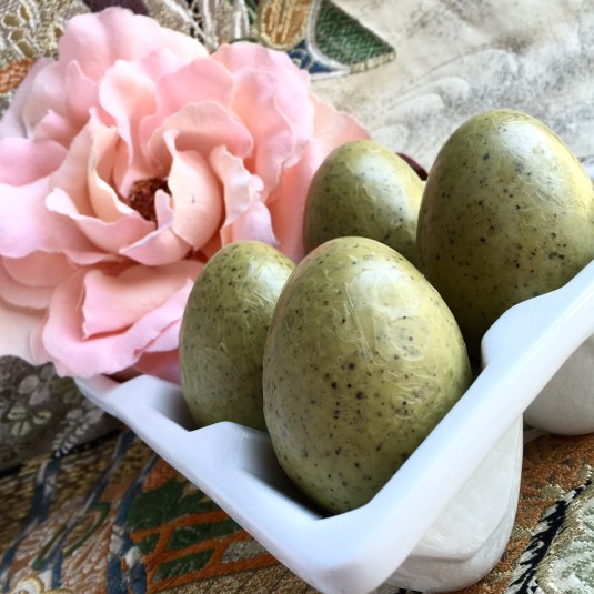 Pistachio-chocolate-easter-eggs-Sharon-Birke