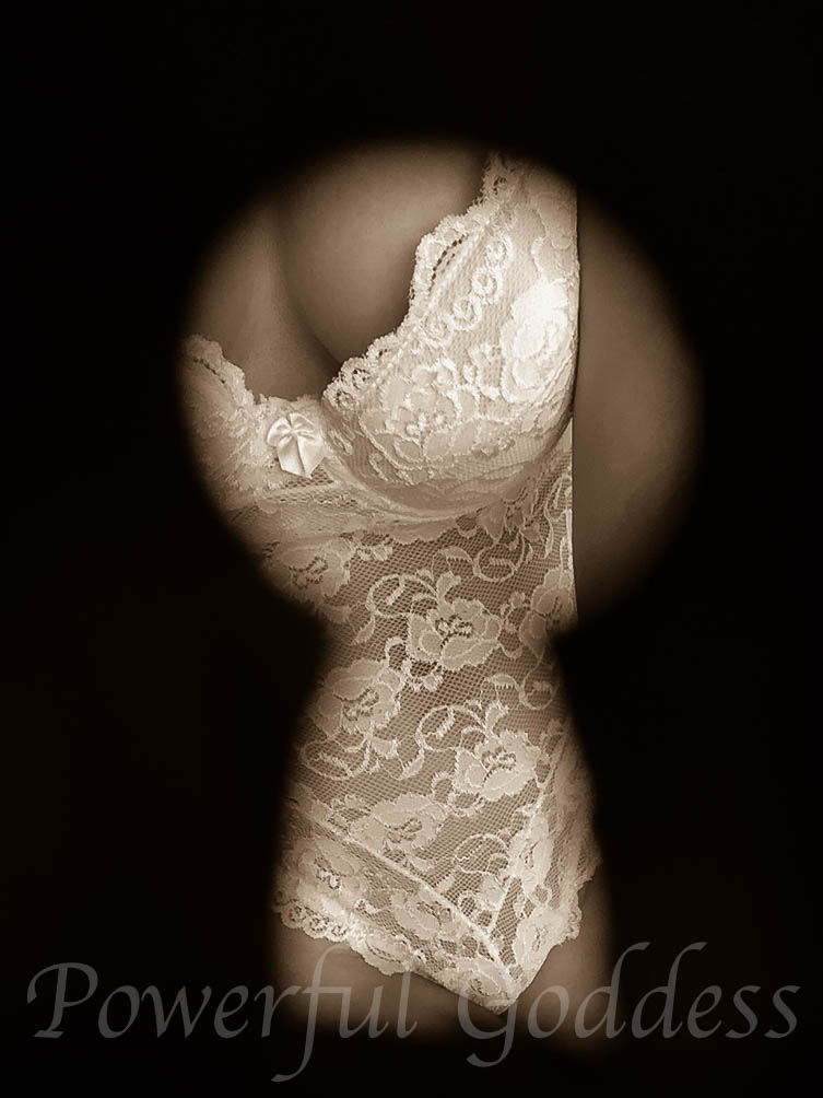 NYC-NJ-CT-lingerie-glamour-boudoir-Poerful-Goddess-Portraits-8051