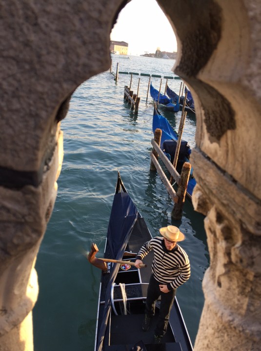 venice-gondola-sharon-birke