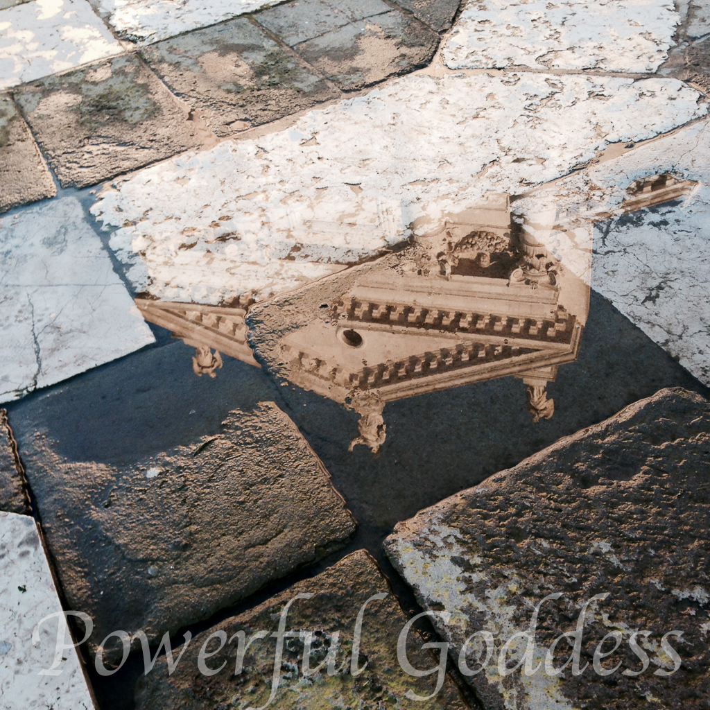 Best-Venice-Travel-Attractions-Powerful-Goddess-Portraits-by-Sharon-Birke--2