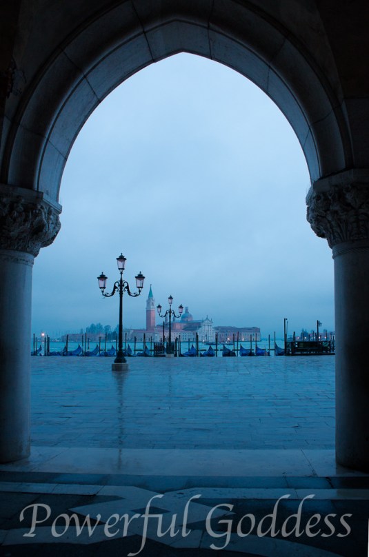 Best-Venice-Travel-Attractions-Powerful-Goddess-Portraits-by-Sharon-Birke-9542